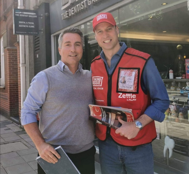 Prince William helps sell Big Issue magazines in London