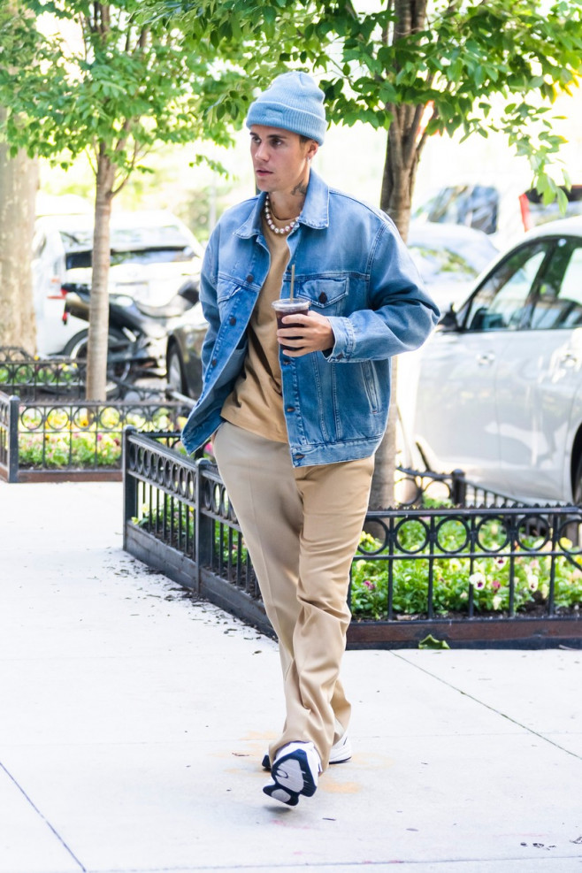 EXCLUSIVE: Justin Bieber and Hailey Bieber Head to Brunch in New York City