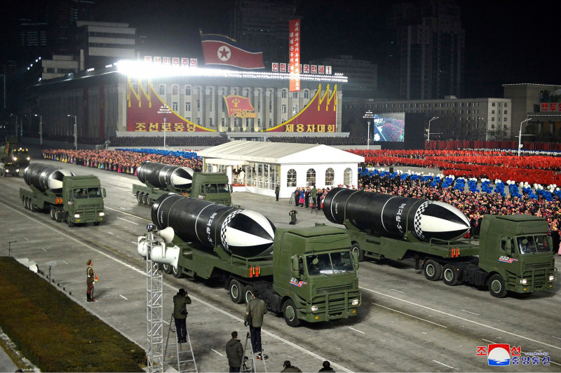 Coreea de Nord paradă arme nucleare
