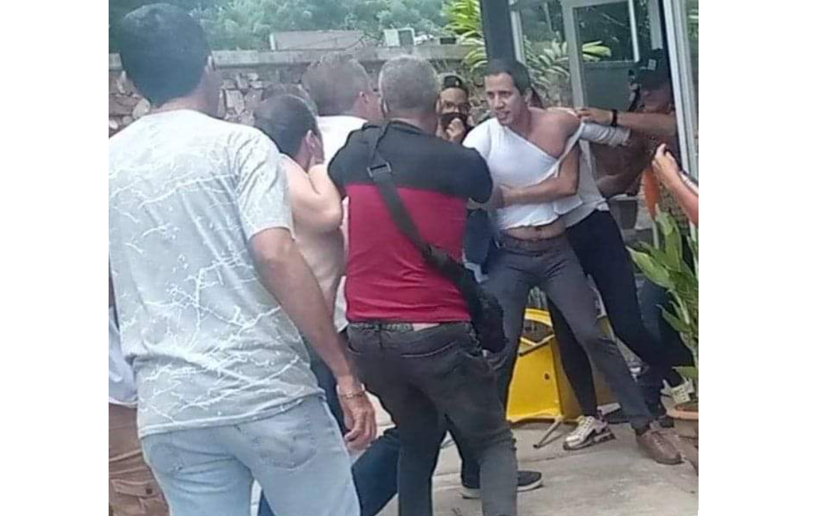 Liderul opoziției din Venezuela a fost prins și bătut de oamenii lui Nicolas Maduro