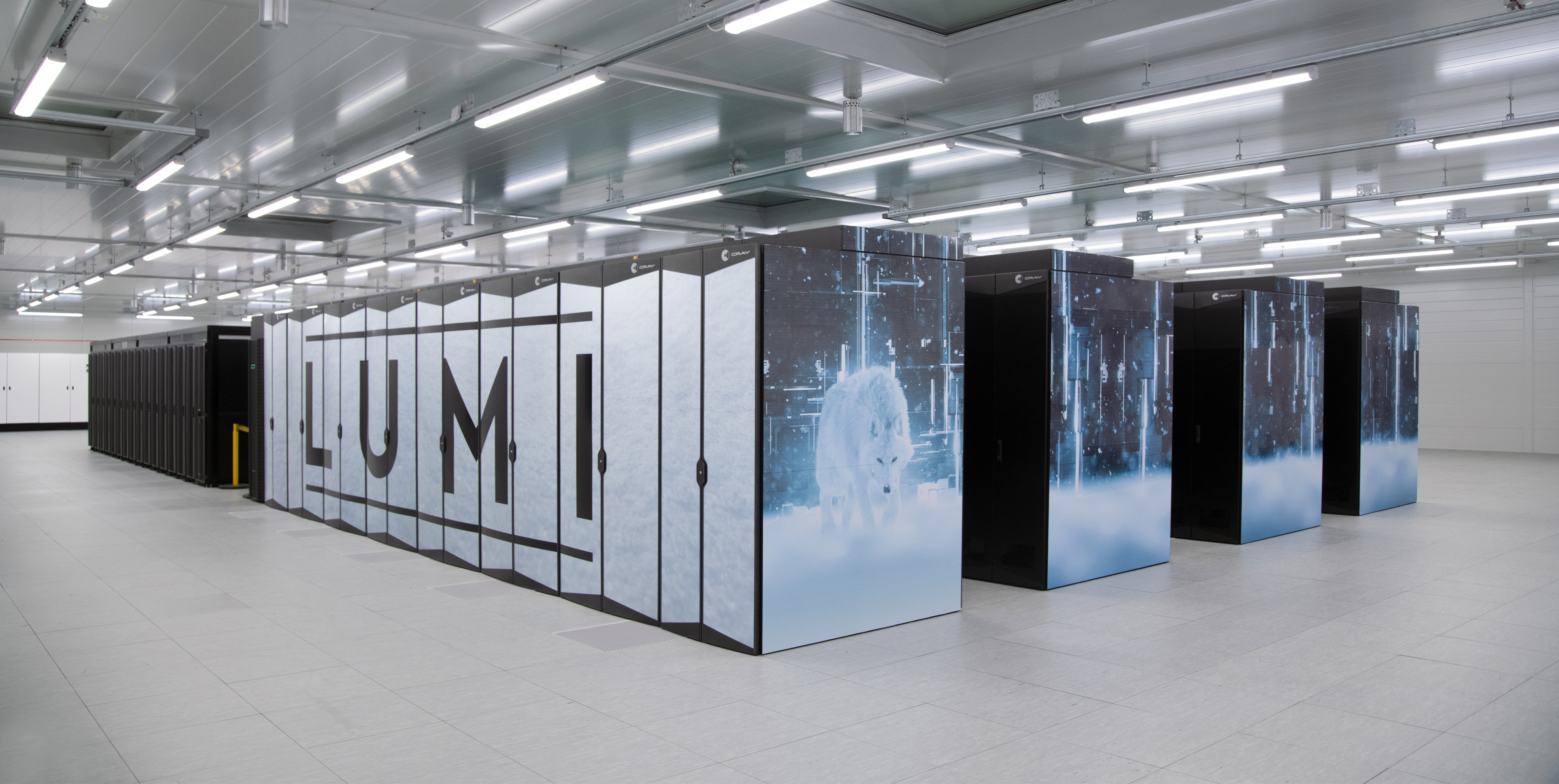 Al patrulea supercomputer european a fost inaugurat. Este cel mai puternic de până acum