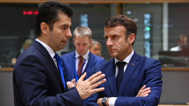 Kiril Petkov și Emmanuel Macron