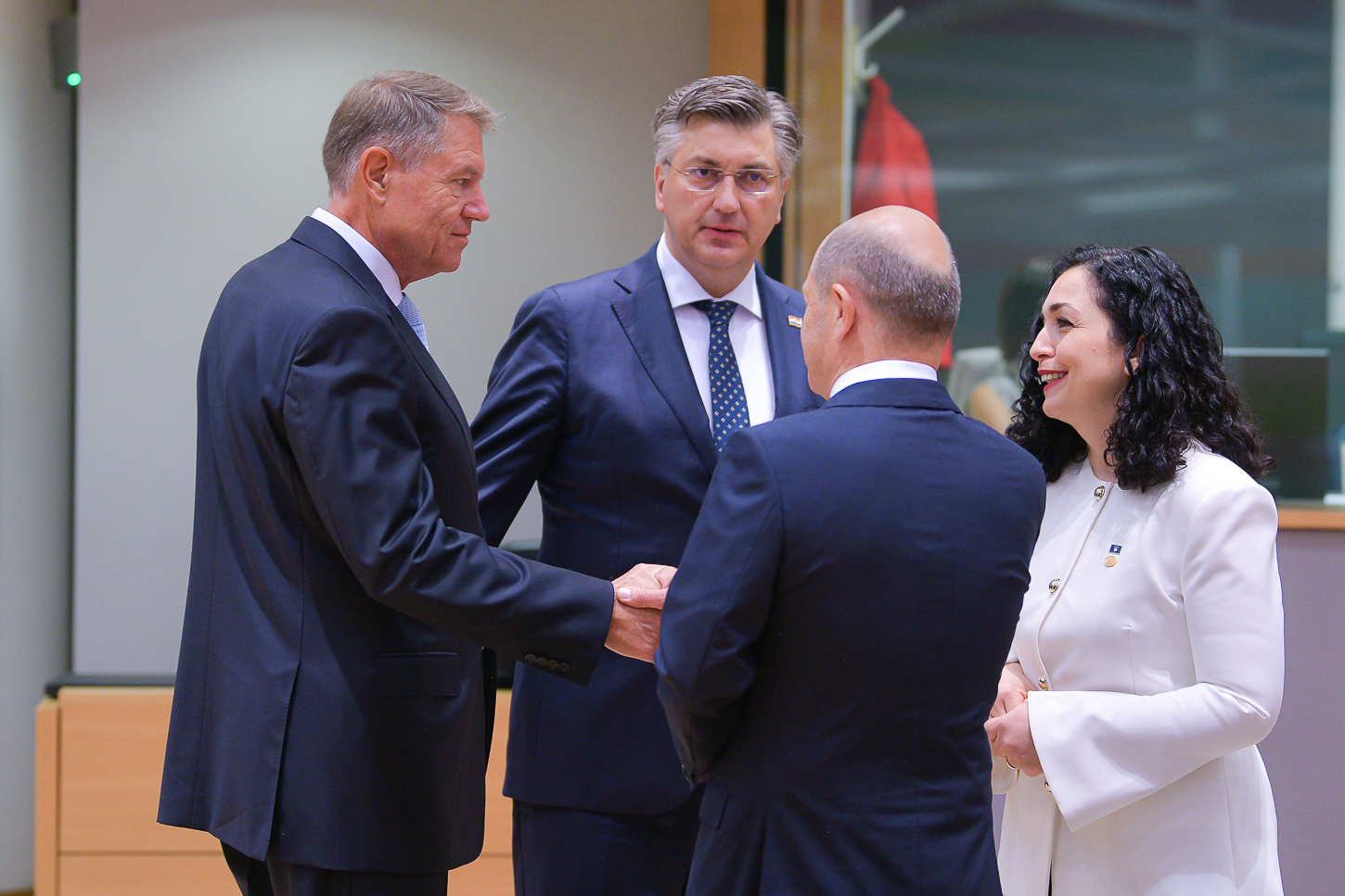 Liderii europeni au discutat despre alte arme folosite de Rusia în războiul cu Ucraina: gazul și cerealele. Ce le-a spus Klaus Iohannis