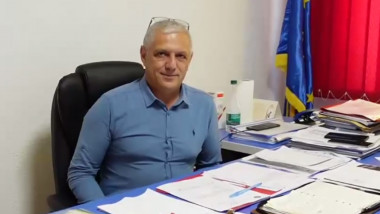 Primarul Mihai Georgescu zâmbește
