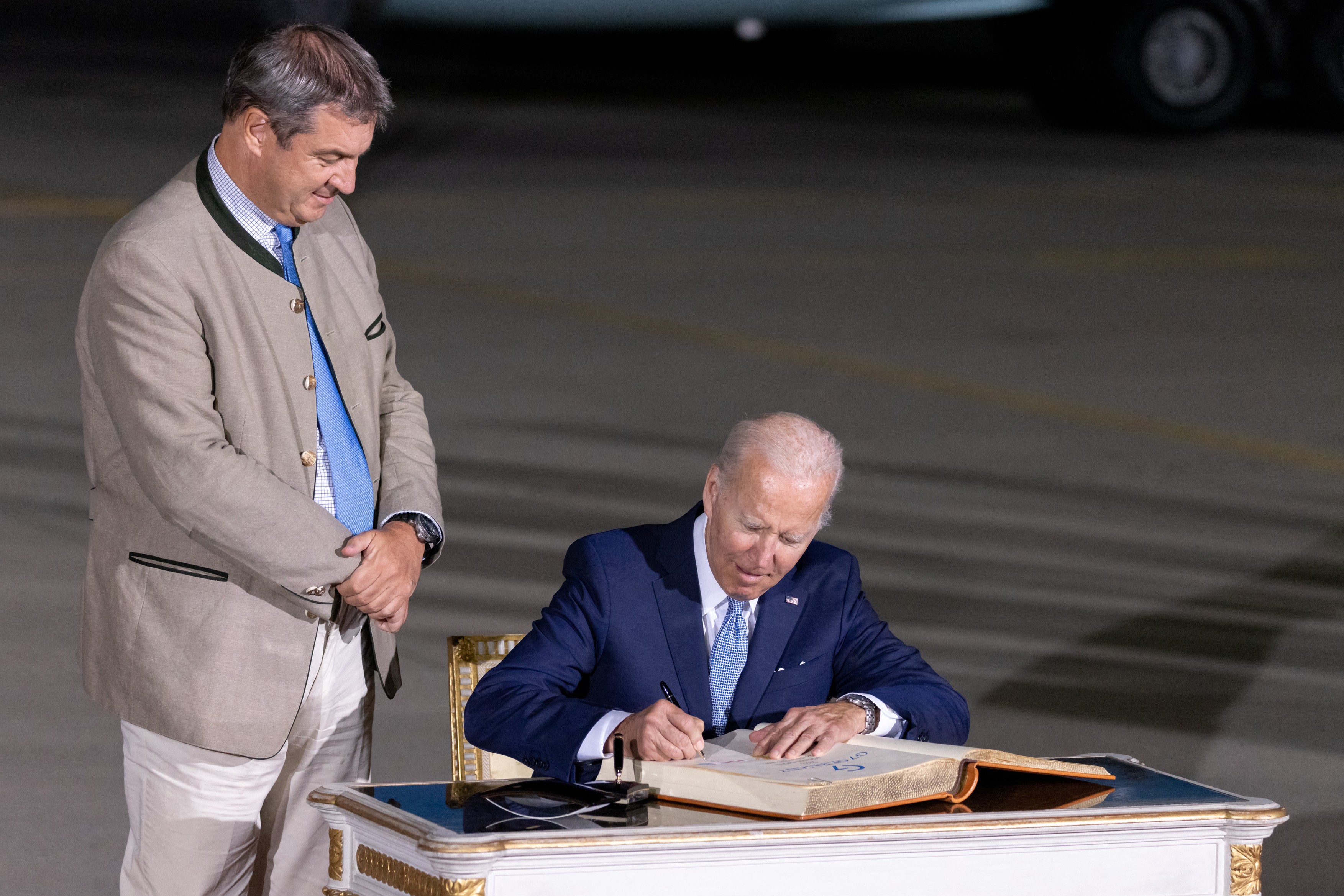 Biden și o parte din liderii G7 interzic importurile de aur rusesc. „Trebuie să tăiem finanţarea pentru regimul lui Putin”