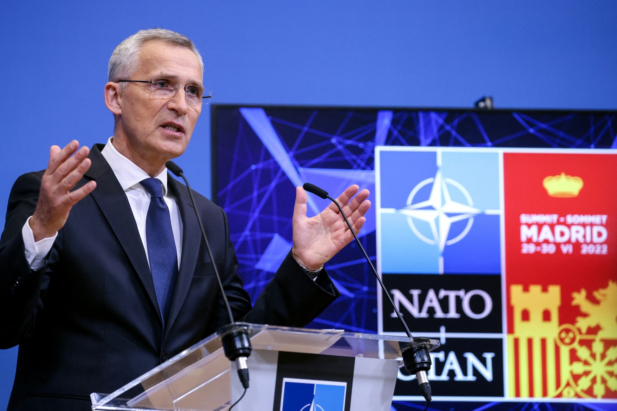 NATO crește masiv numărul de soldați care sunt în stare de alertă, la peste 300.000