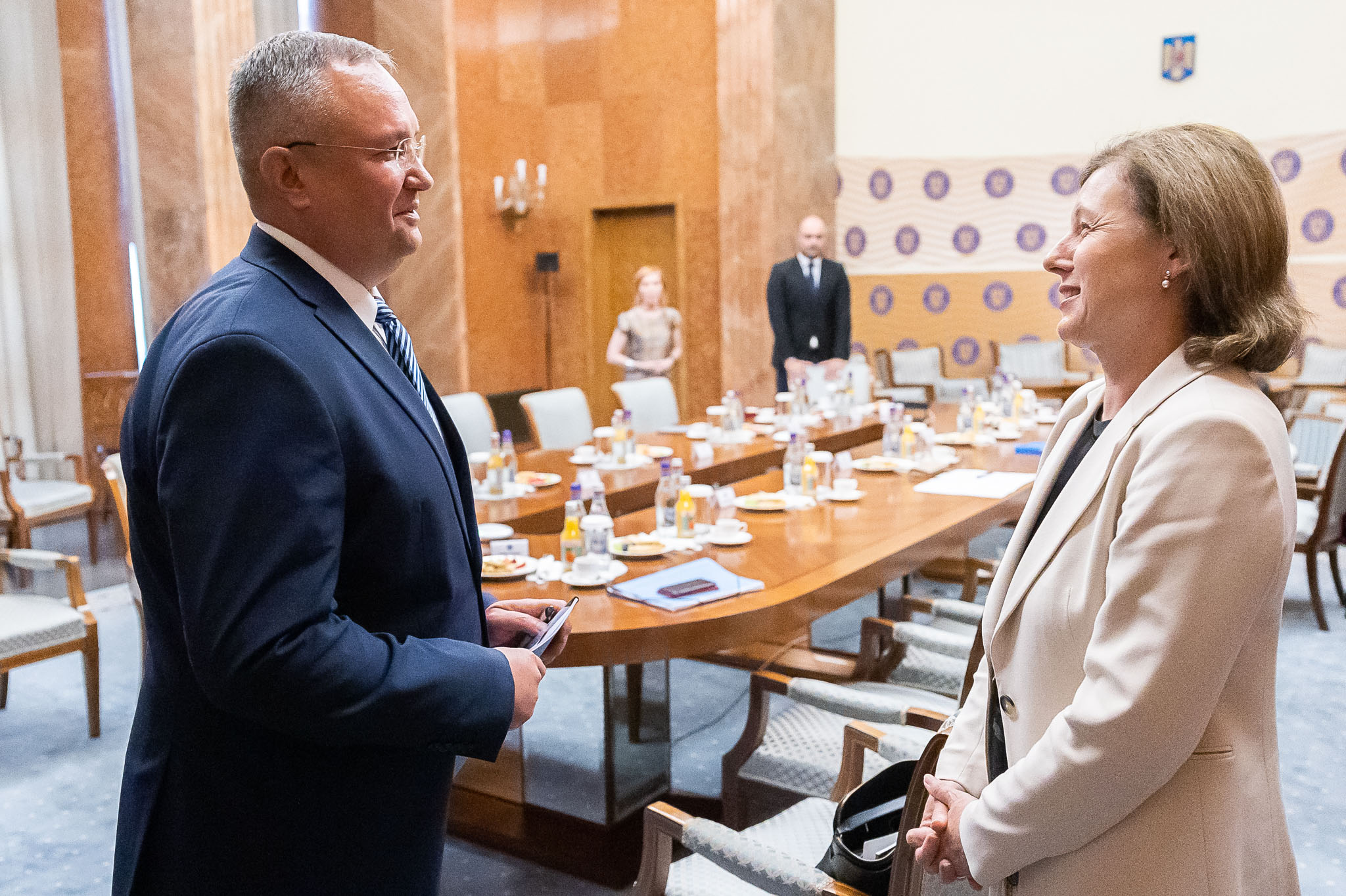 Nicolae Ciucă a discutat cu Vera Jourova despre recomandările din MCV și implementarea PNRR
