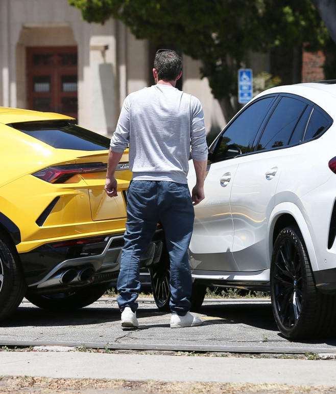 PREMIUM EXCLUSIVE Ben Affleck Scopes Out Damage After Son Samuel Crashed Lambo Into SUV