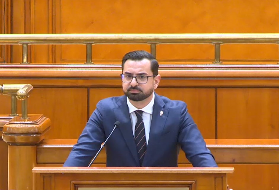 Adrian Chesnoiu rămâne fără imunitate. Fostul ministru al Agriculturii a fost aplaudat de colegii de la PSD