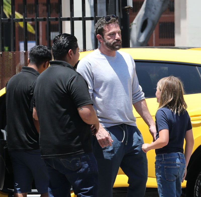 PREMIUM EXCLUSIVE Ben Affleck Negotiates With Dealership After 10-Year-Old Son's Fender Bender