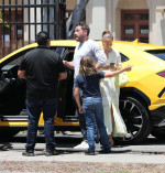 PREMIUM EXCLUSIVE Ben Affleck Negotiates With Dealership After 10-Year-Old Son's Fender Bender