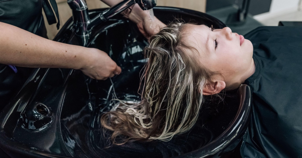 La città italiana multa parrucchieri e barbieri che lavano i capelli dei clienti due volte durante la siccità