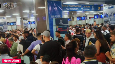 Aglomerație pe Aeroportul Otopeni, la Sosiri.