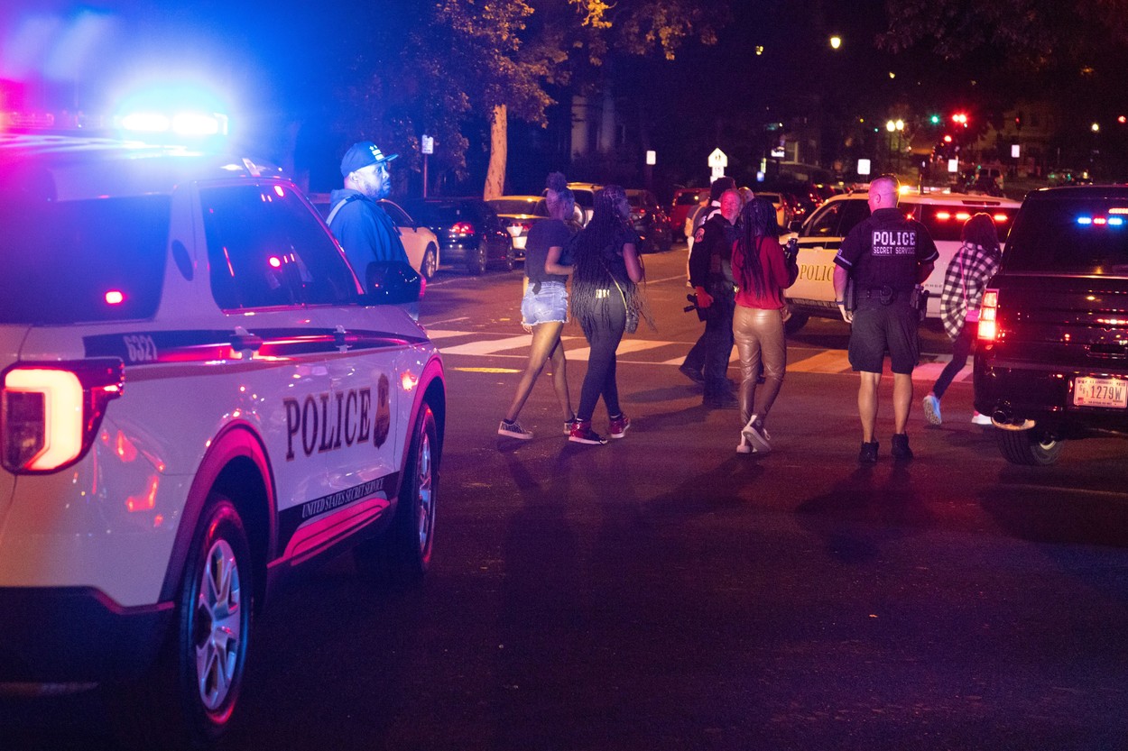 Împuşcături la un festival de muzică din SUA. Mai multe persoane rănite, inclusiv un polițist