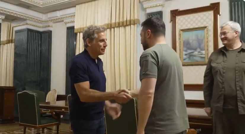 Ben Stiller s-a întâlnit cu Volodimir Zelenski la Kiev: „Ești eroul meu”