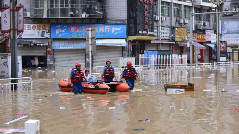 Inundații în China
