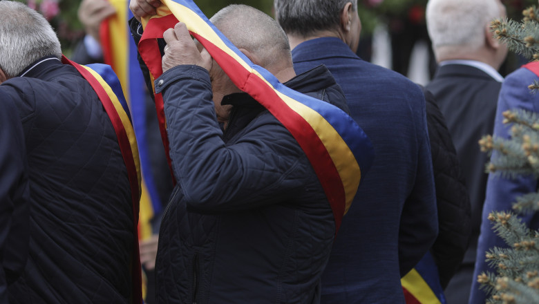 Durata mandatelor viceprimarilor, preşedinţilor şi vicepreşedinţilor de CJ va constitui vechime în muncă