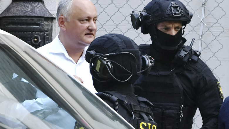Arestul la domiciliu pentru fostul preşedinte Igor Dodon, prelungit cu încă 30 de zile