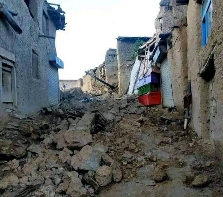 Cutremur devastator în Afganistan. Cel puţin 1.000 de oameni au murit