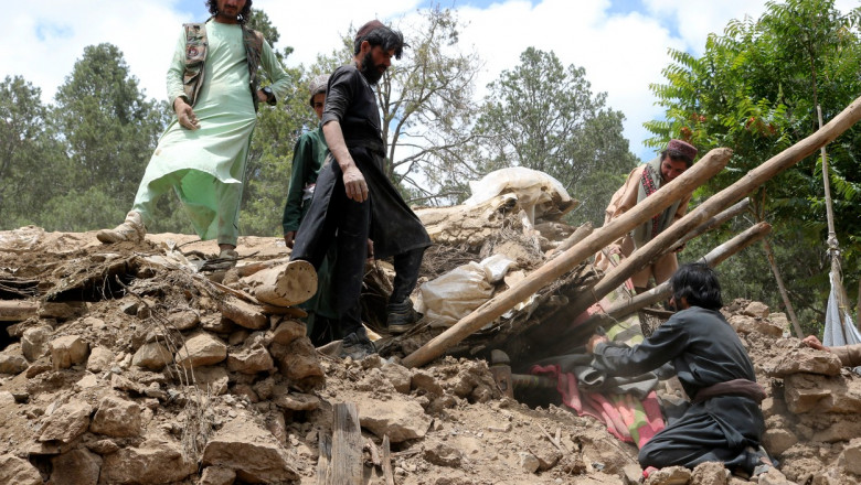 Clădire distrusă în urma cutremurului de 6,1 din Afganistan.