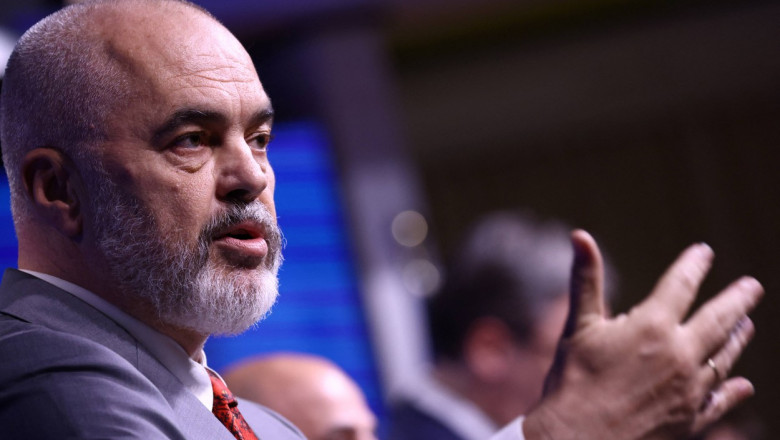 edi rama face declaratii gesticuland