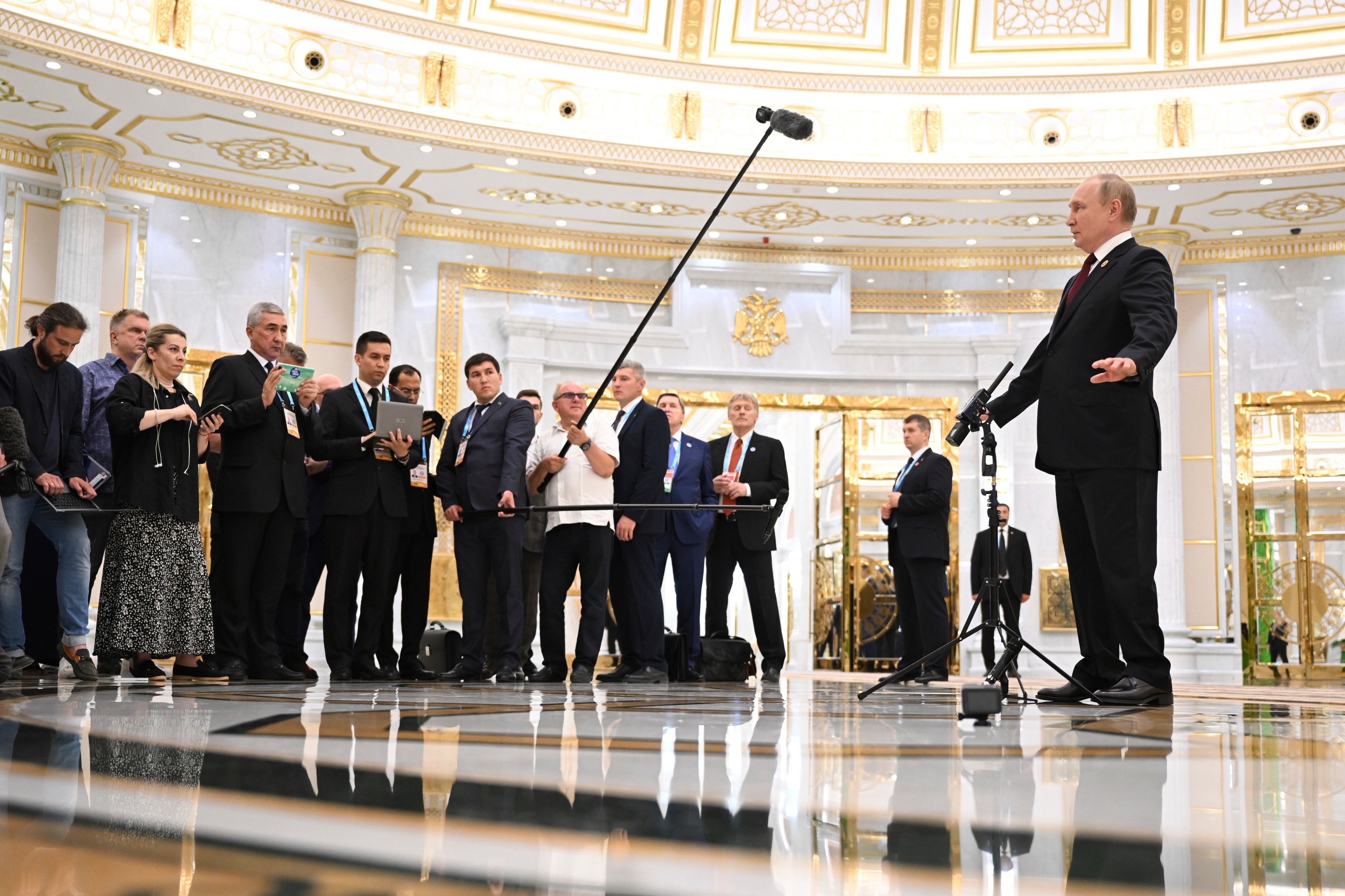 Putin avertizează că va răspunde cu aceeași monedă dacă NATO va amplasa infrastructuri militare în Finlanda și Suedia