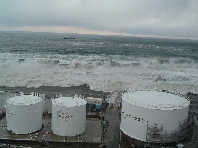 Japonia vrea să-și repornească reactoarele nucleare. Înainte de catastrofa Fukushima avea 33 de reactore funcționale