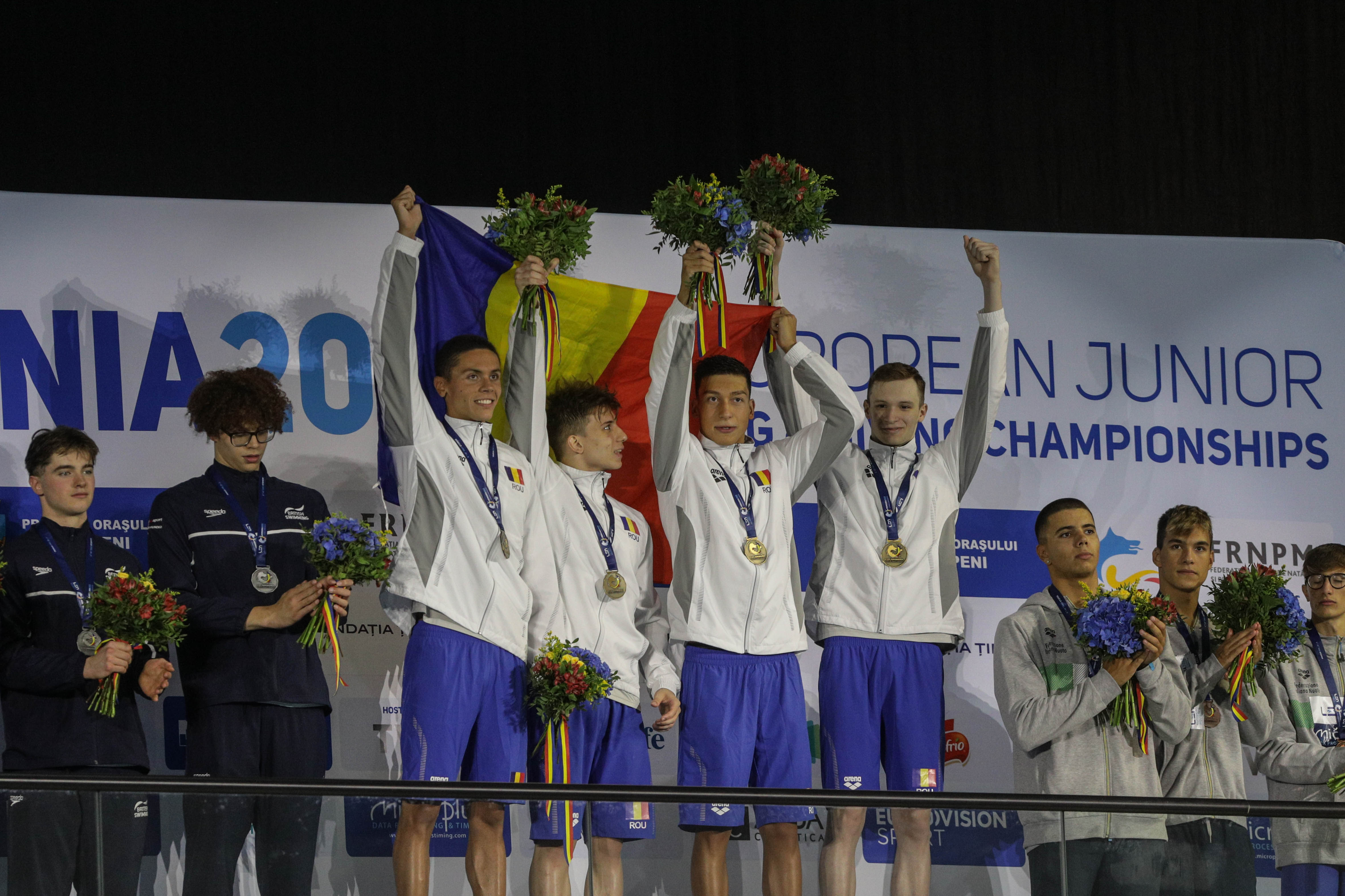 Echipa României a câştigat medalia de aur la proba de ștafetă masculin 4×100 m liber, la Campionatele Europene de înot pentru juniori
