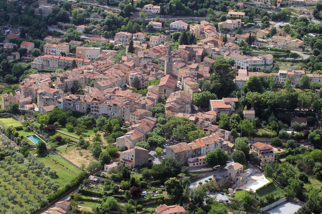 Din cauza secetei, locuitorii dintr-un sat francez nu mai pot folosi apa de la robinet