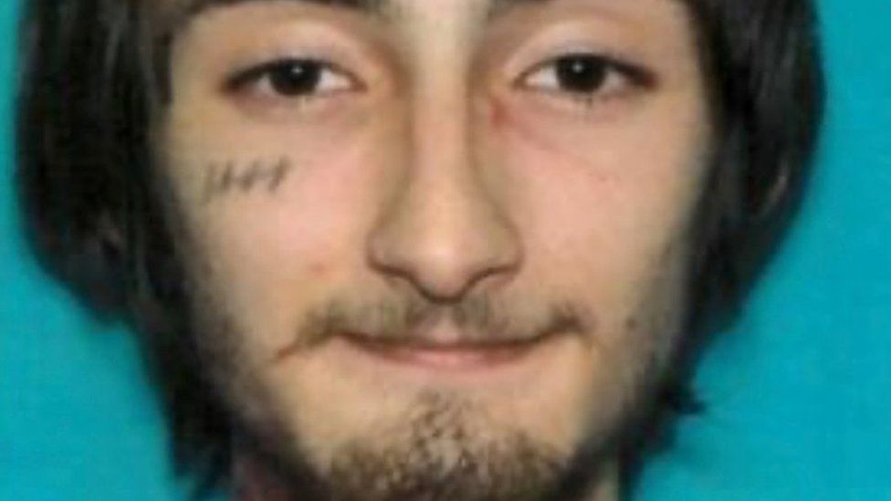 America e în stare de șoc după atacul armat din 4 iulie: "Era un câmp de luptă". Bărbatul care a omorât 6 oameni a fost arestat