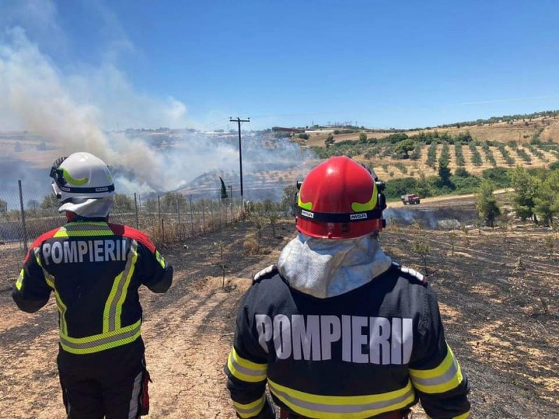 incendiu grecia pompieri romani1