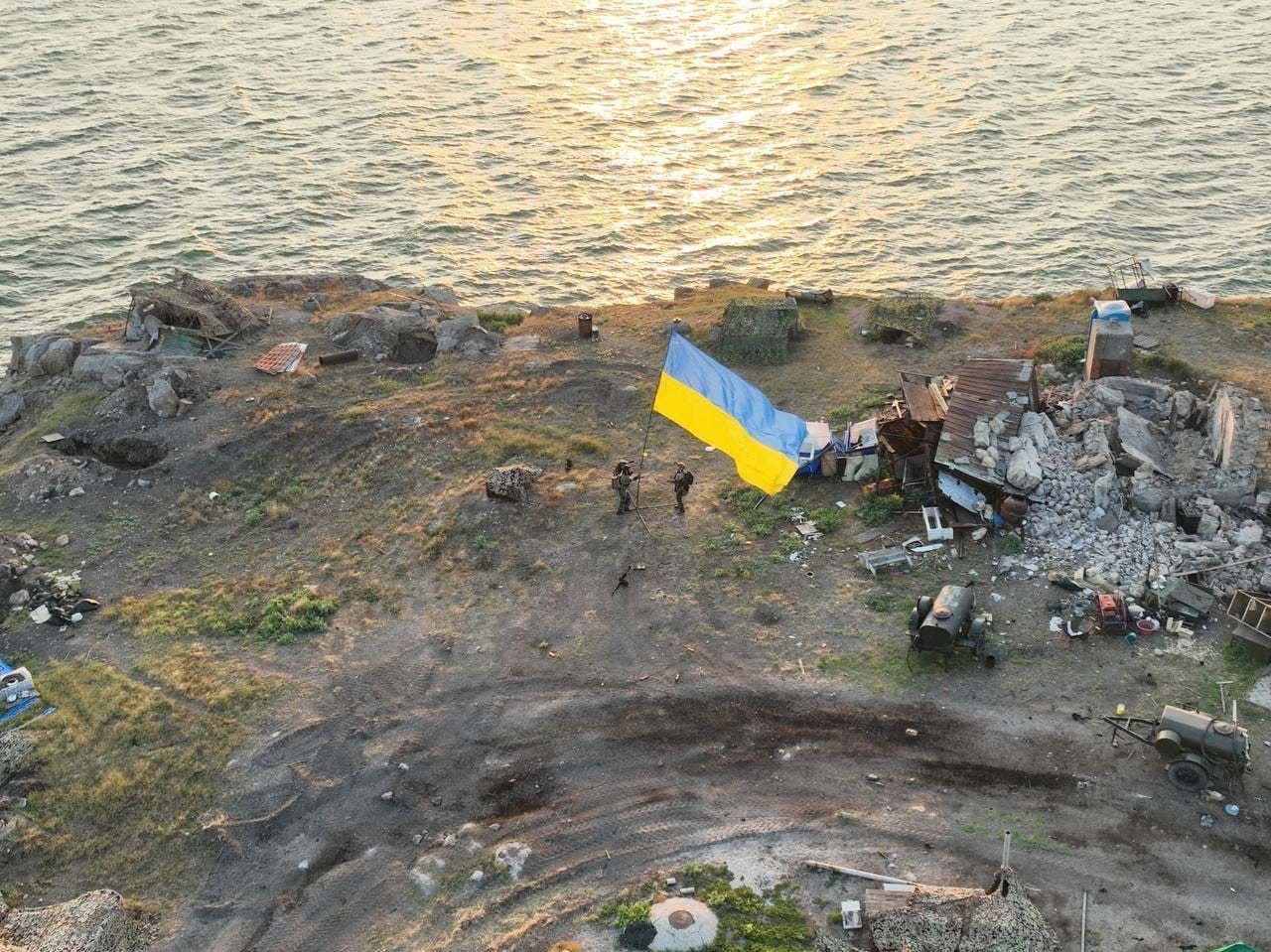 Ucraina spune că a recăpătat controlul Insulei Șerpilor. Kiev: Belarus le-a predat rușilor un aerodrom pe care se află rachete Iskander