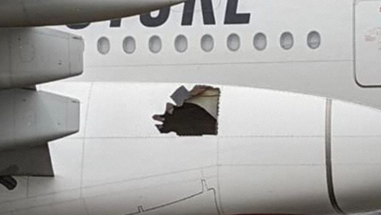 Un avion a zburat timp de 14 ore cu o gaură în carenaj.