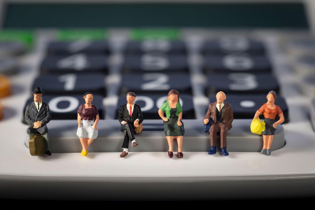 Olandezii lucrează cu 10 ani mai mult decât românii. Care este realitatea dincolo de statistici