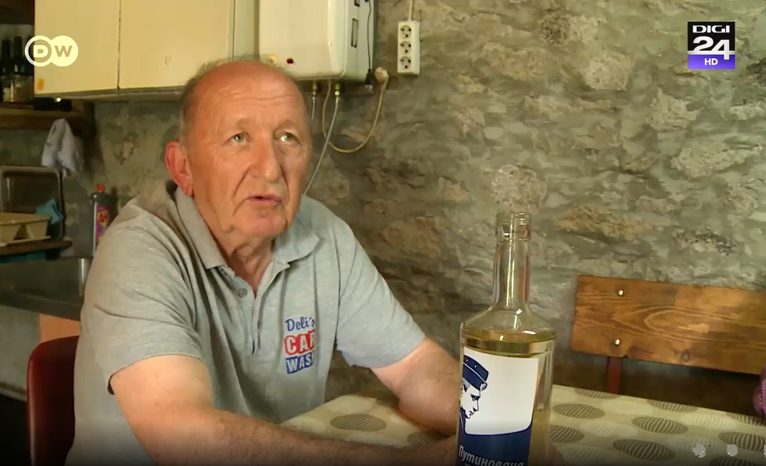 În satul fanilor lui Putin, la hanul „Crimeea” se bea șliboviță „Putinovka”. Și totuși, localnicii ar accepta o aderare la UE
