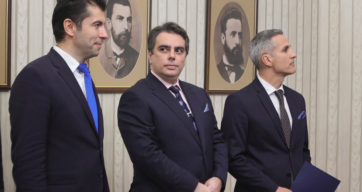 Bulgaria se apropie de alegeri anticipate, după ce premierul interimar Kiril Petkov a eșuat în a forma un nou guvern