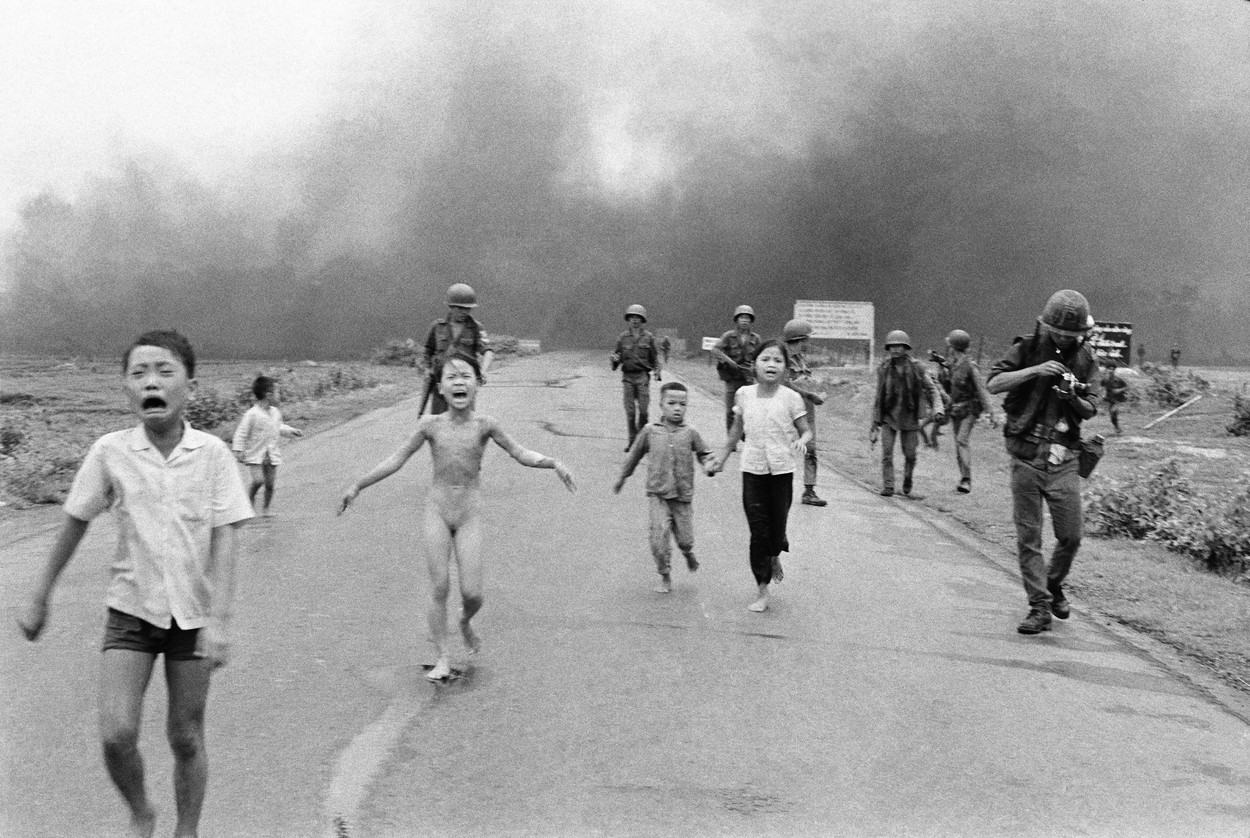 Phan Thi Kim Phuc, "fetița arsă de napalm", a încheiat tratamentul pentru arsuri la 50 de ani de la atacul din Vietnam