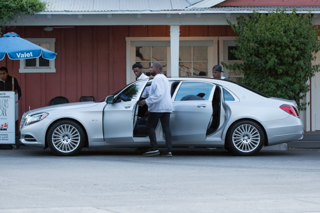 *EXCLUSIVE* Kanye West takes his friends out to dinner in his new Maybach Mercedes