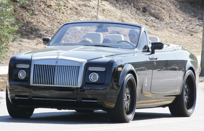 David Beckham takes kids to the school in the Rolls Royce