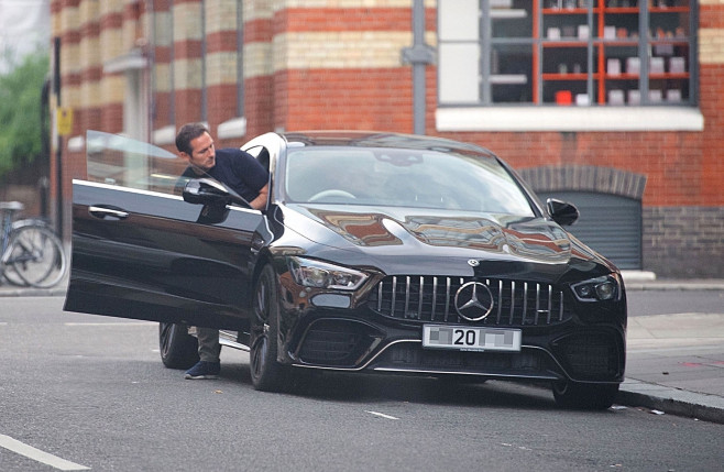 *EXCLUSIVE* The Lampard's… Battle of the Supercars!