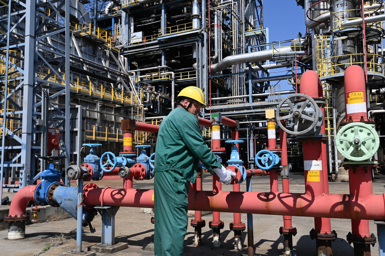 Ungaria a declarat stare de urgenţă energetică și interzice exporturile de combustibili
