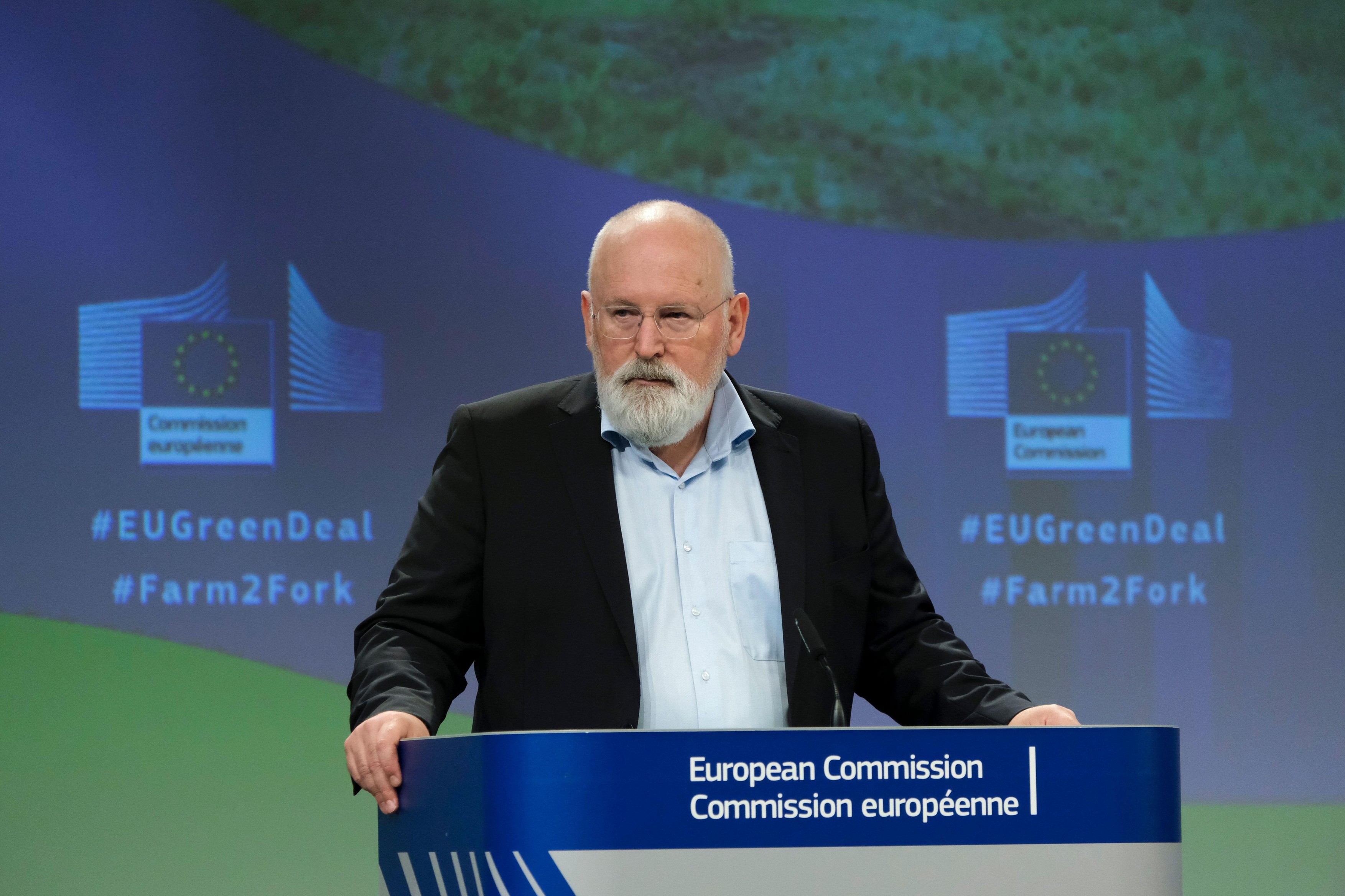 Comisia Europeană propune o zi de comemorare a „victimelor schimbărilor climatice”. Timmermans: „Există morţi aproape zilnic în lume”