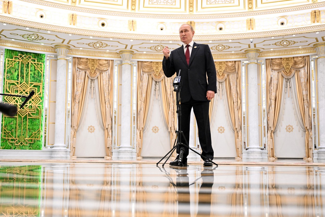 Putin a semnat o lege ce prevede pedepse grele pentru cei care instigă la acţiuni împotriva securităţii Rusiei