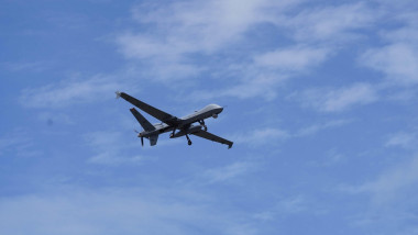 drona mq reaper in zbor