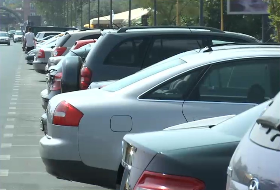 Taxa de parcare din staţiunile din sudului litoralului a fost eliminată de Primăria Mangalia