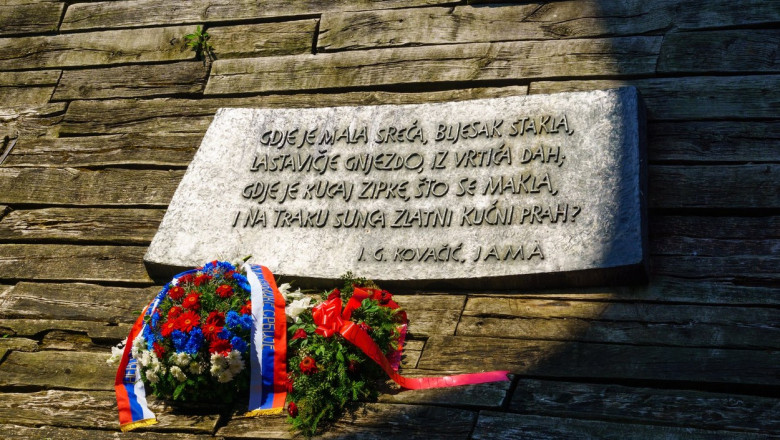 Lagărul de concentrare de la Jasenovac, cunoscut ca "Auschwitzul croat".