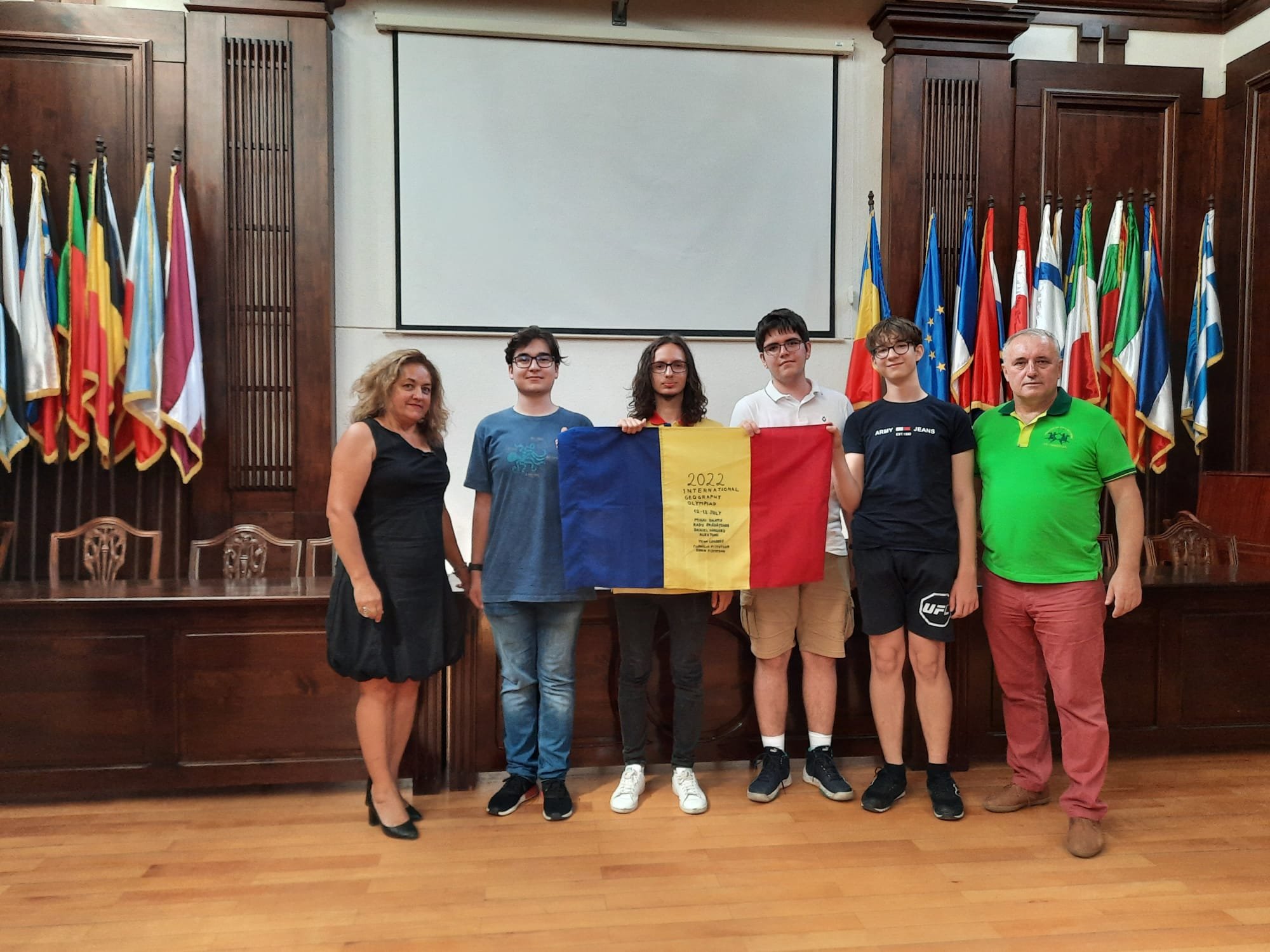 Elevii români au obținut patru medalii la Olimpiada Internațională de Geografie de la Paris, dintre care două de aur