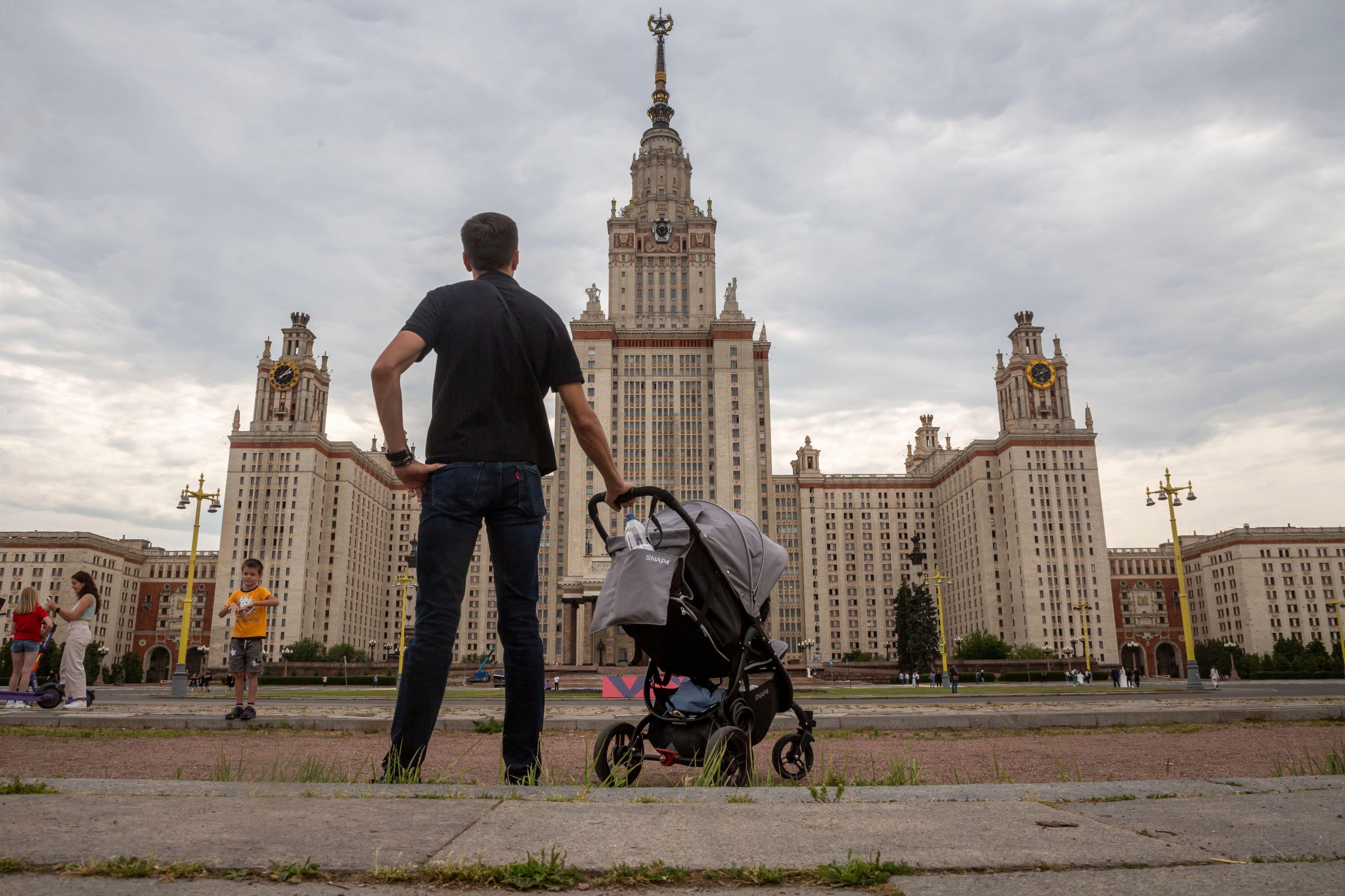 Declinul populației în Rusia a atins noi recorduri. Populația naturală a scăzut cu 355.000 de persoane între ianuarie și mai 2022