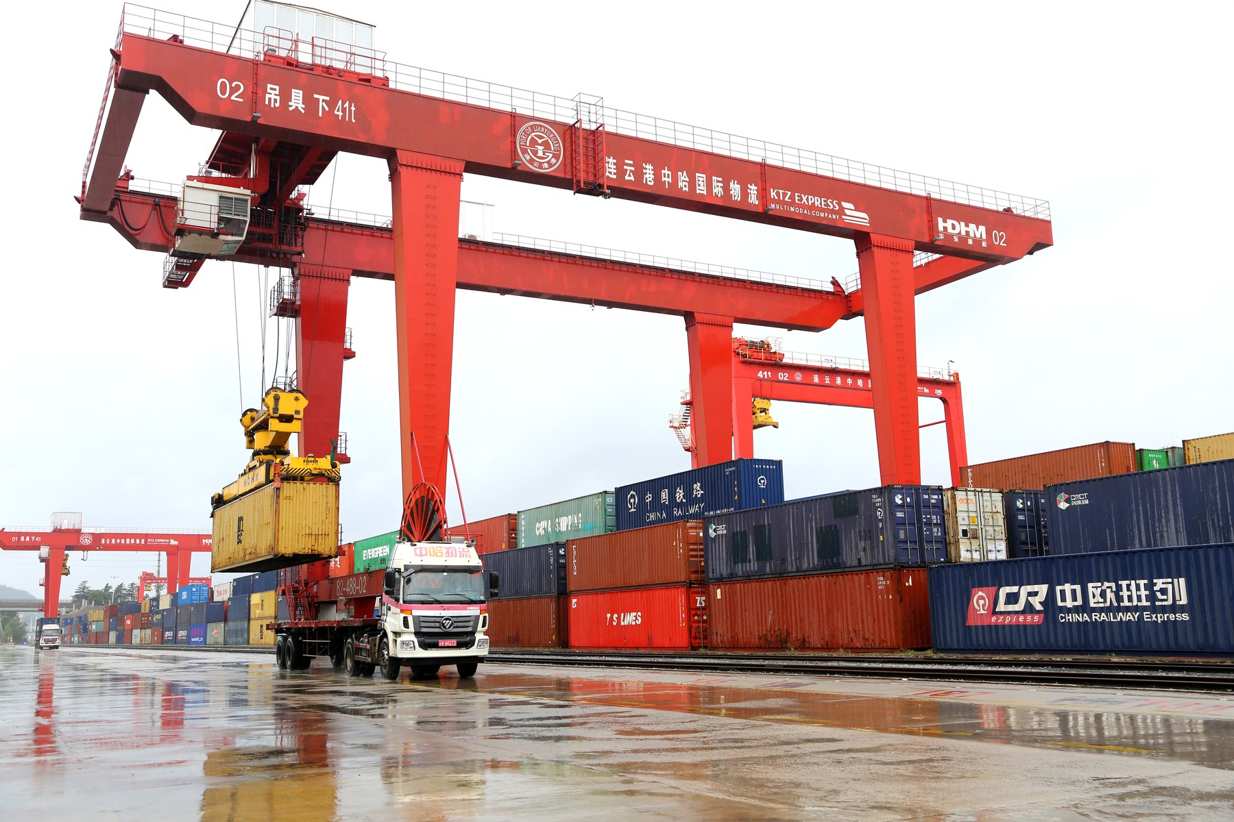 China a stabilit să se coordoneze economic cu UE, însă un acord de investiții major între cele două părți rămâne înghețat