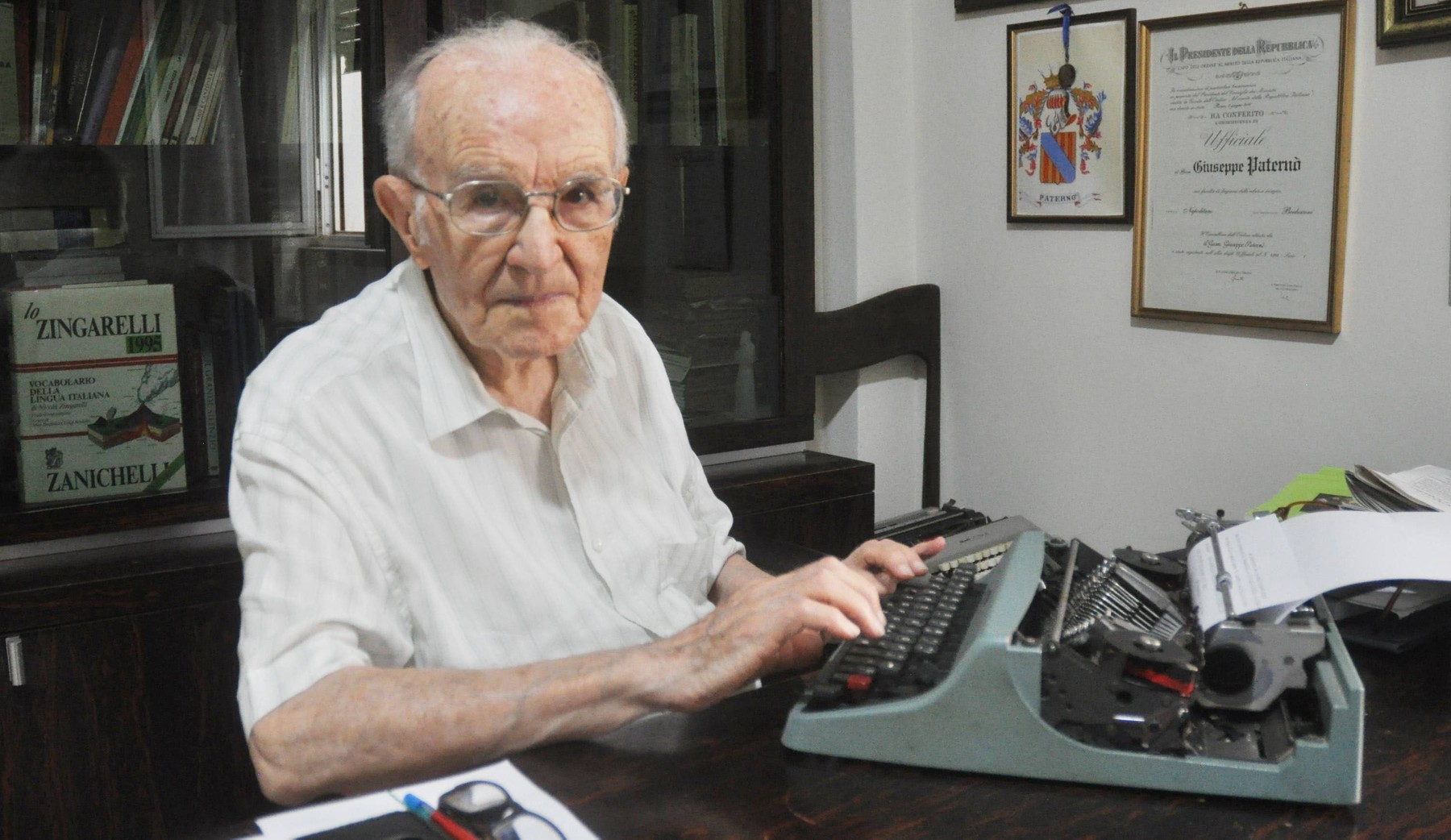 La 98 de ani, cel mai vârstnic absolvent de studii universitare din Italia și-a doborât propriul record